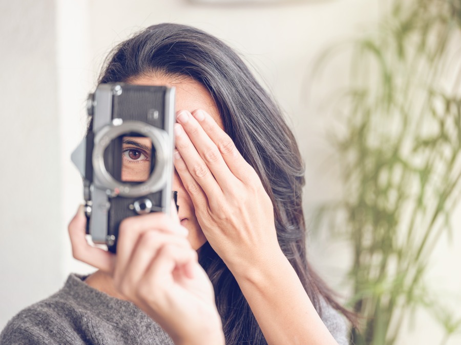 how long do mirrorless cameras last
